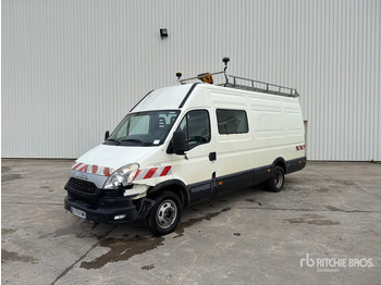 Van pengiriman IVECO Daily