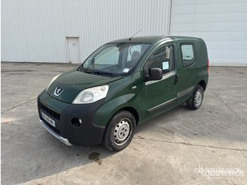 Van pengiriman PEUGEOT