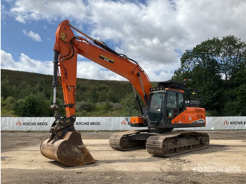 Ekskavator perayap DOOSAN DX210