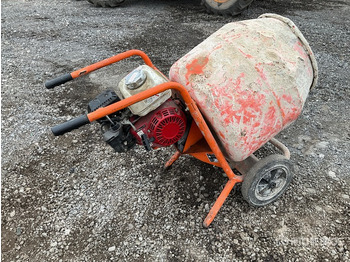 Pengaduk semen Belle Minimix 150 Portable Concrete Mixer: gambar 4 Pengaduk semen Belle Minimix 150 Portable Concrete Mixer: gambar 4