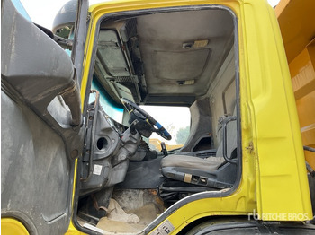 Truk jungkit 1999 Scania 380 6x4 (Inoperable) T/A Dump Truck: gambar 5 Truk jungkit 1999 Scania 380 6x4 (Inoperable) T/A Dump Truck: gambar 5