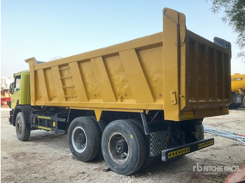Truk jungkit 1999 Scania 380 6x4 (Inoperable) T/A Dump Truck: gambar 2 Truk jungkit 1999 Scania 380 6x4 (Inoperable) T/A Dump Truck: gambar 2