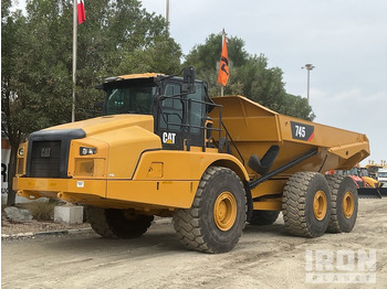Tempat sampah artikulasi CATERPILLAR 745