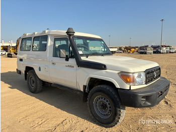 Mobil SUV TOYOTA Land Cruiser