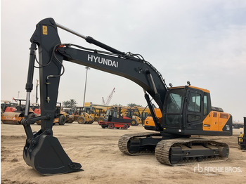 Ekskavator perayap HYUNDAI R210
