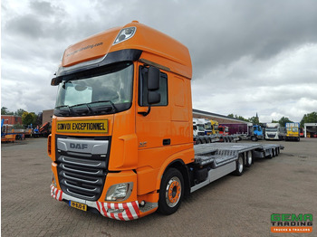 Truk pengangkut mobil DAF XF 440