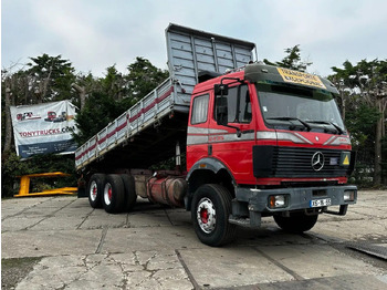 Truk jungkit MERCEDES-BENZ SK 2435