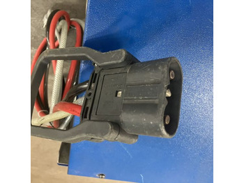 Sistem listrik untuk Peralatan untuk menangani material Hawker 24V/80A: gambar 4