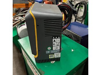 Suku cadang untuk Peralatan untuk menangani material Hawker 24V/70A: gambar 2 Suku cadang untuk Peralatan untuk menangani material Hawker 24V/70A: gambar 2