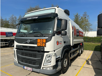 Truk tangki VOLVO FM