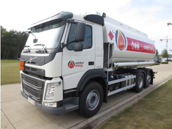 Truk tangki VOLVO FM