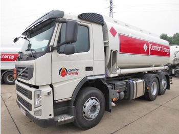 Truk tangki VOLVO FM