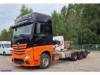 Truk sasis MERCEDES-BENZ Actros