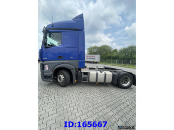 Tractor head MERCEDES-BENZ Actros 1843