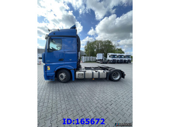 Tractor head MERCEDES-BENZ Actros 1845