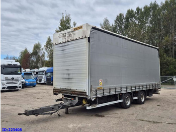 Trailer dengan terpal samping WIELTON