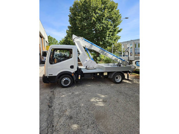 Platform udara yang dipasang di truk MULTITEL