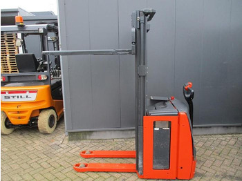 Penumpuk Linde L14: gambar 3