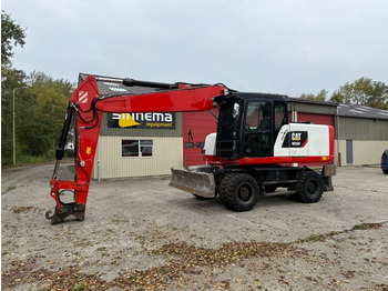 Ekskavator roda CATERPILLAR M320F