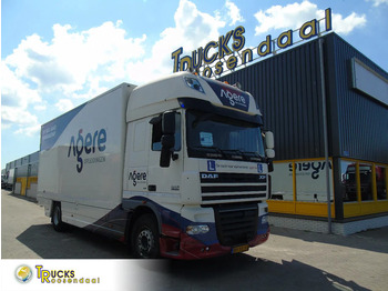 Truk box DAF XF 105 460