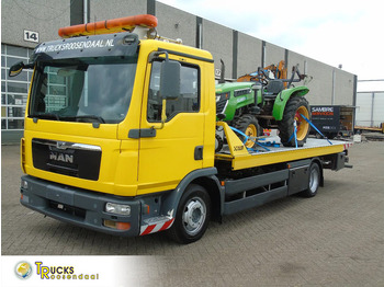 Truk pengangkut mobil MAN TGL 8.180