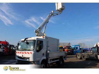 Platform udara yang dipasang di truk RENAULT Midlum 220