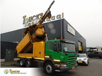 Truk vakum SCANIA P 360