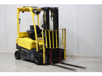 Forklift listrik HYSTER