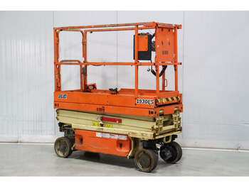 Scissor lifts JLG