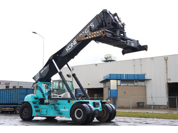 Penumpuk jangkauan KONECRANES