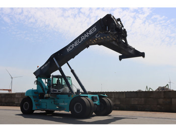 Penumpuk jangkauan KONECRANES