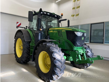 Traktor John Deere 6215R: gambar 5