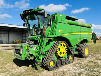 Pemanen gabungan JOHN DEERE S780