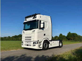 Tractor head SCANIA S 540