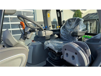 Traktor Deutz-fahr Agrotron 6205G New and Unused tractor: gambar 2 Traktor Deutz-fahr Agrotron 6205G New and Unused tractor: gambar 2