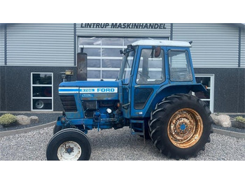 Traktor FORD