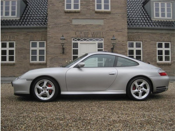 Mobil PORSCHE
