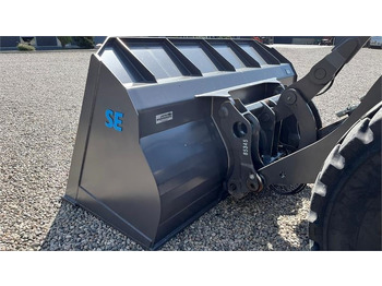 Leasing SE AB 2,9m3 skovl med Volvo beslag på. Den er 2.75 SE AB 2,9m3 skovl med Volvo beslag på. Den er 2.75: gambar 5 Leasing SE AB 2,9m3 skovl med Volvo beslag på. Den er 2.75 SE AB 2,9m3 skovl med Volvo beslag på. Den er 2.75: gambar 5