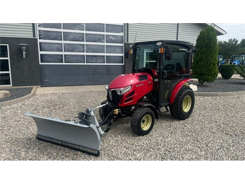 Traktor kota Yanmar YT 235H 4WD Snow Edition med sneplov og spreder: gambar 2