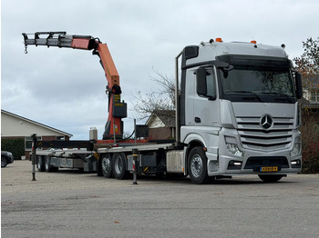 Truk derek MERCEDES-BENZ Actros 2640