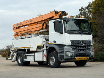 Truk pompa beton MERCEDES-BENZ Arocs