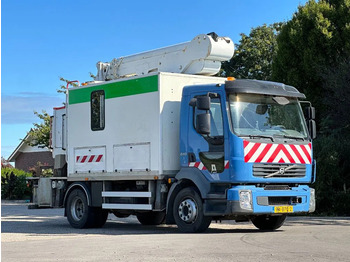 Truk VOLVO FL 240