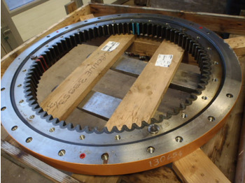 Cincin slewing CASE
