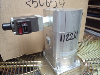 Motor hidrolik NEW HOLLAND