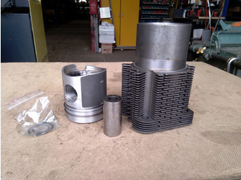 Piston/ Ring/ Bushing O&K