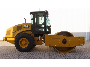 Pemadat CATERPILLAR CS74B