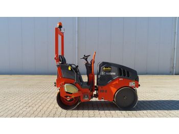 Roller jalan HAMM
