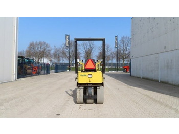 Roller pneumatik Sakai TS 160: gambar 3