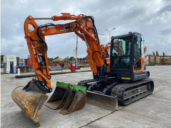 Ekskavator perayap DOOSAN DX85R