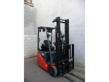 Forklift listrik TOYOTA